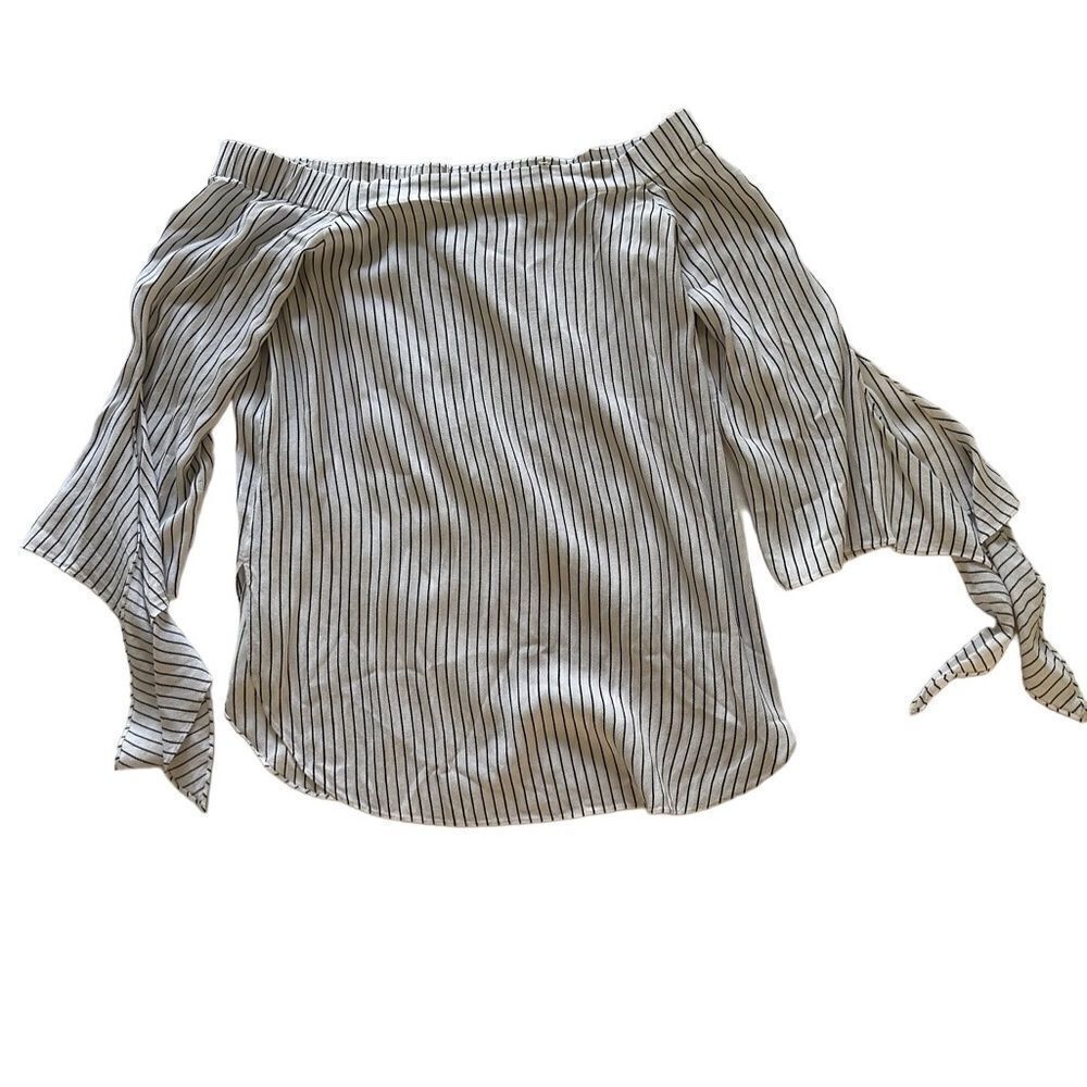 Club Monaco White and Black Striped Off-Shoulder Blouse - Picture 3 of 6
